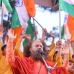 परमार्थ गंगा आरती केंद्रीय रिजर्व पुलिस बल के वीर जवानों को समर्पित