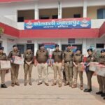 अन्तर्राष्ट्रीय महिला दिवस पर महिला पुलिस कर्मियों का सम्मान