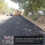 चारधाम यात्रा के दृष्टिगत सिवरेज के लिए खोदी गई सड़कों को त्वरित गति से ठीक करने के लिए दिन- रात किया जा रहा है निमार्ण कार्य