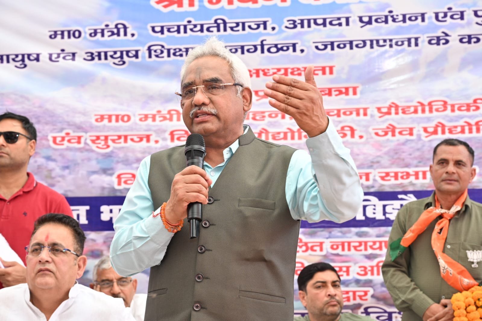 ग्राम पंचायतों के चौमुखी विकास के लिए धरातल पर कार्य योजना बनाई जानी चाहिए : मदन कौशिक