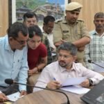 जनता दरबार में छलका बुजुर्ग का दर्द, पुत्र-पुत्रबधू पर उत्पीड़न का आरोप, वरिष्ठ नागरिक अधिनियम में कार्रवाई तय