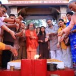 सिद्ध अभिनेता सुनील शेट्टी जी एवं उनकी धर्मपत्नी माना शेट्टी जी दर्शनार्थ आये परमार्थ निकेतन