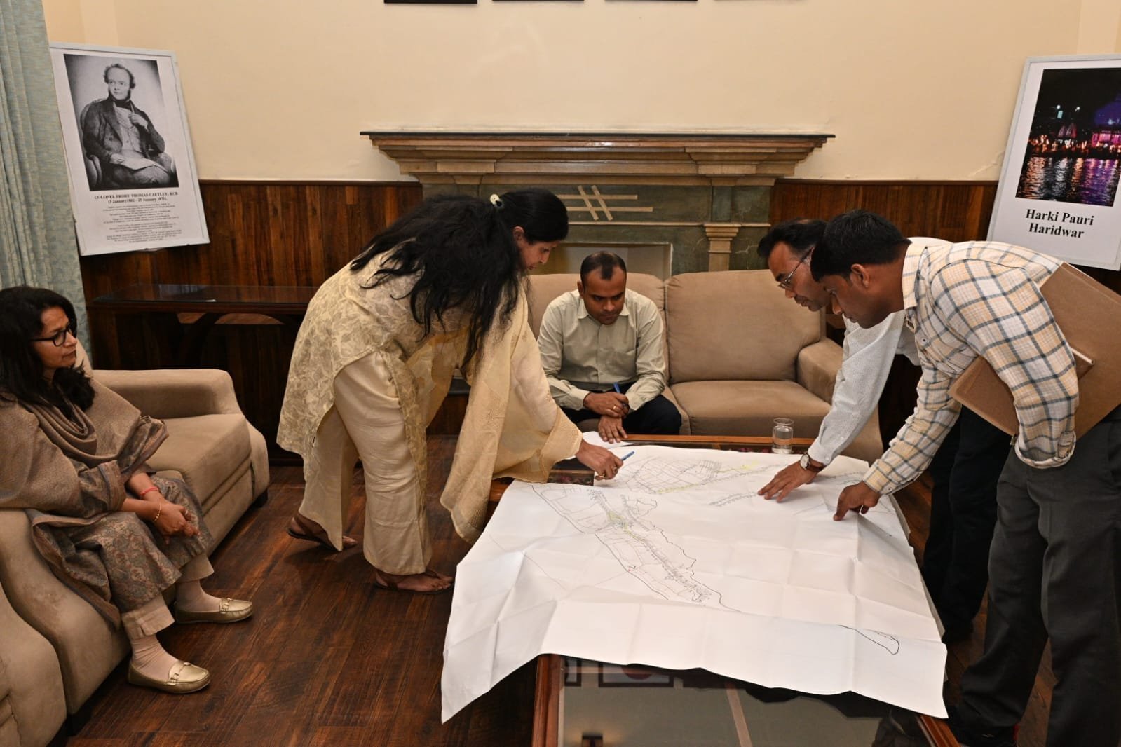 हरिद्वार नगर क्षेत्र में सीवरेज कार्य हेतु चल रहे निर्माण कार्यों को चार धाम यात्रा शुरू होने से पूर्व कार्य पूर्ण करने के जिलाधिकारी ने दिए निर्देश