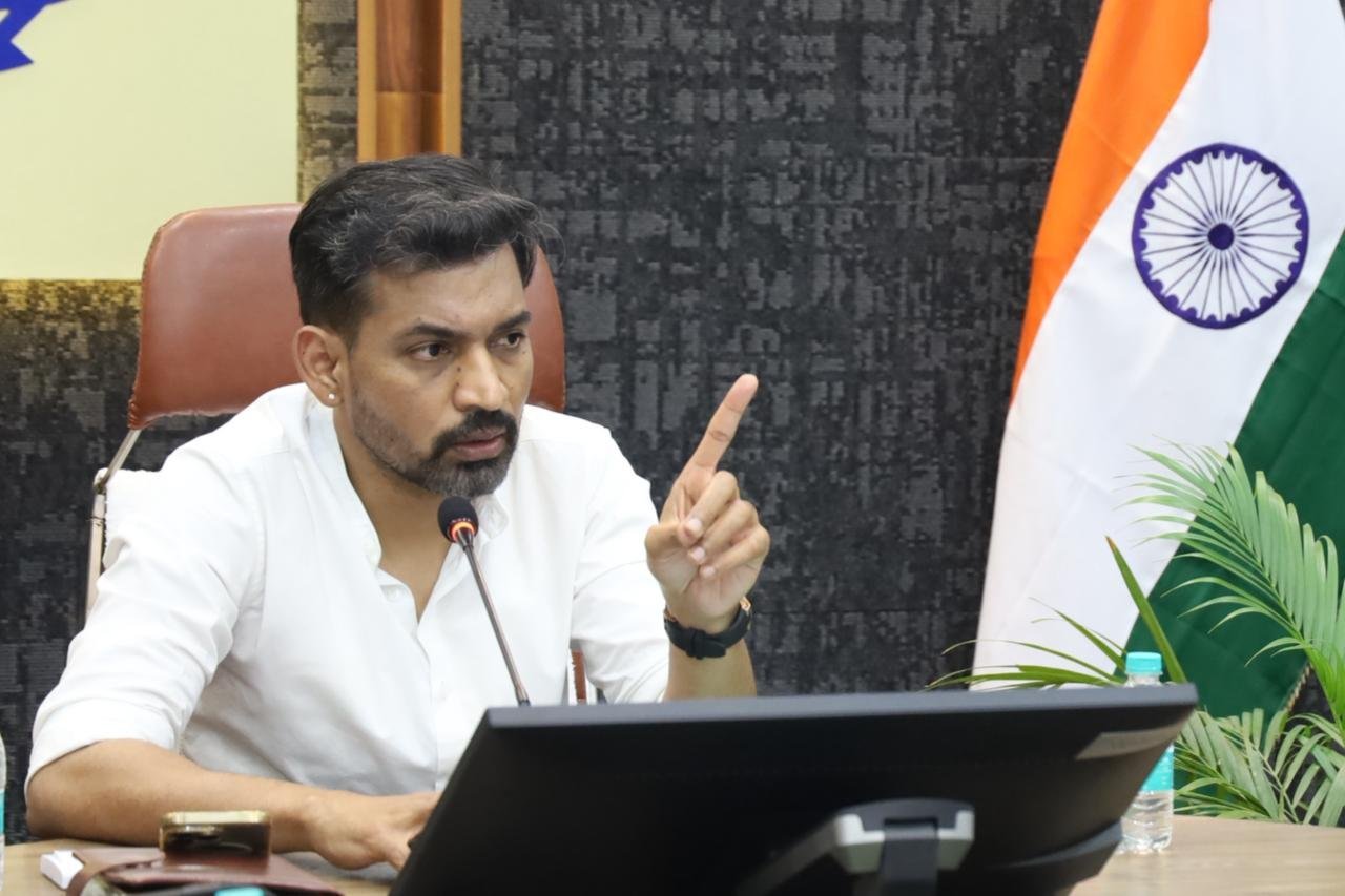 SIR अभियान को लेकर जिला प्रशासन सक्रिय, डीएम ने अधिकारियों को दिए स्पष्ट निर्देश