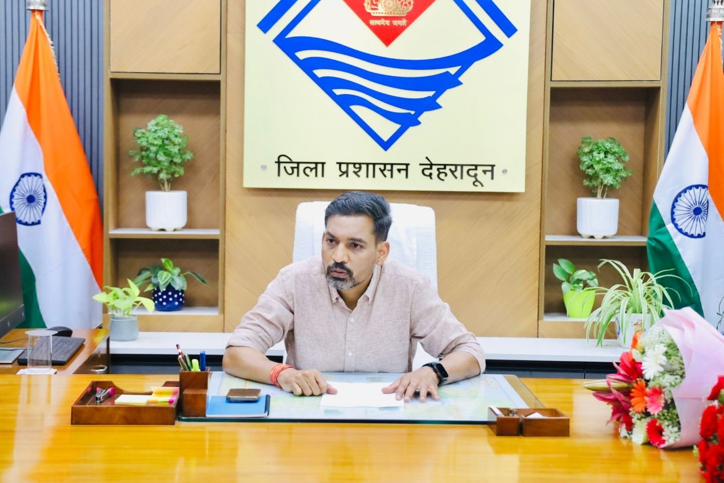 जन अपेक्षाओं के अनुरूप परिणाम देने पर रहेगा फोकस, योजनाओं का लाभ अंतिम व्यक्ति तक पहुंचे-डीएम डॉ. आशीष चौहान*