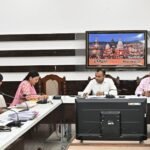 जनपद में लंबित सीएम घोषणाओं पर तत्परता से की जाए कार्यवाही जिलाधिकारी