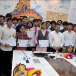 टॉपर छात्र-छात्राओं के साथ जिलाधिकारी ने किया संवाद, दिए करियर और जीवन प्रबंधन के महत्वपूर्ण टिप्स