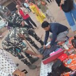 हरकी पैड़ी पर स्थानीय पुलिस और पैरामिलिट्री फ़ोर्स ने किया फ्लैग मार्च