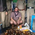 ऊखीमठ में आबकारी विभाग की बड़ी कार्रवाई, अवैध शराब के साथ दो तस्कर गिरफ्तार