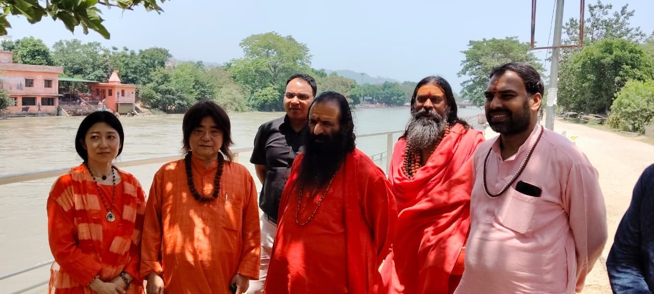 कुंभ-2027: निरंजनी अखाड़ा के अध्यक्ष महंत रविन्द्र पुरी के नेतृत्व में संतों के एक दल ने कुंभ मेला की तैयारियों का लिया जायजा, नवनिर्माणाधीन घाटों का किया निरीक्षण