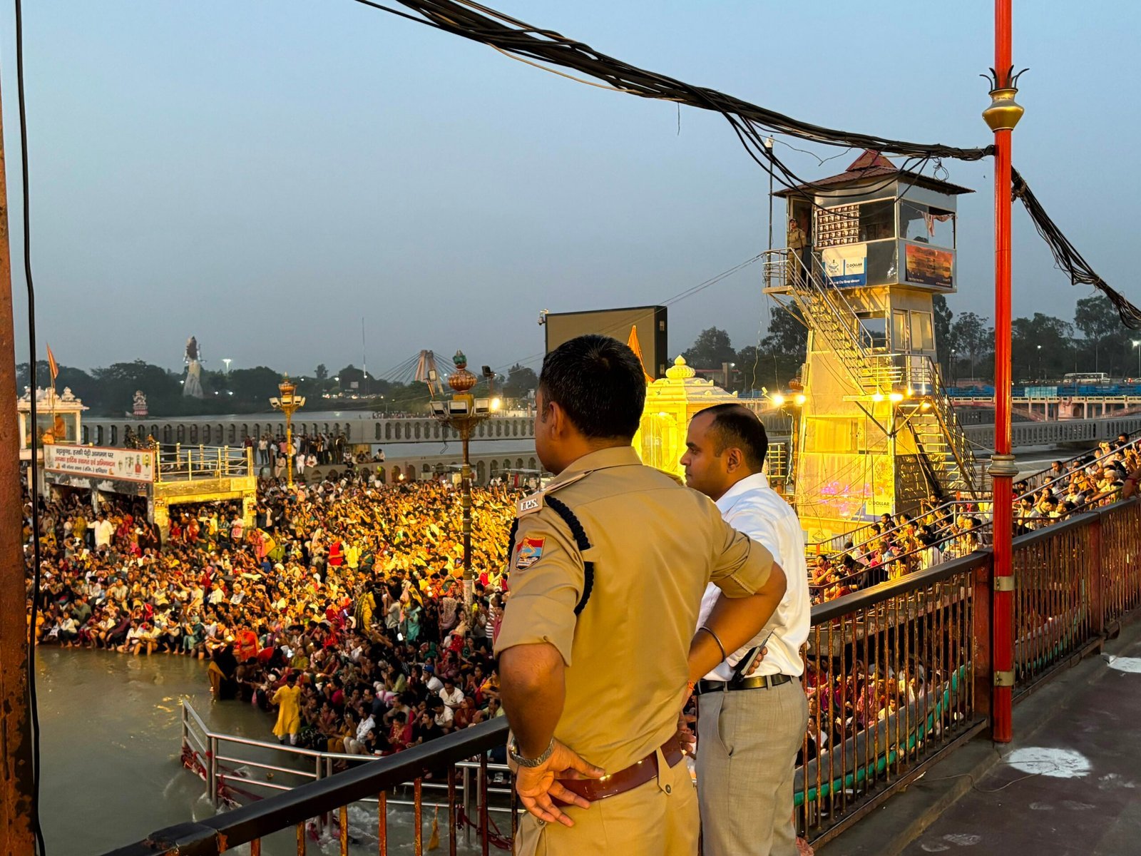 जिलाधिकारी एवं एसएसपी हरिद्वार द्वारा सोमवती स्नान के दृष्टिगत सुरक्षा व्यवस्था का जयजा  लेते हुए