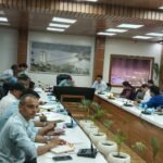 जिलाधिकारी/जिला निर्वाचन अधिकारी की अध्यक्षता में विशेष गहन पुनरीक्षण कार्यों की समीक्षा बैठक सम्पन्न