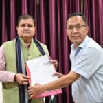 प्रदेश के सभी मतदाताओं को गणना फार्म बांटने का कार्य प्रारम्भ हो गया