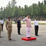 बीईजी हेलीपेड पहुंचे मुख्यमंत्री , जिलाधिकारी एवं वरिष्ठ पुलिस अधिकारी एवं जनप्रतिनिधियों एवं कार्यकर्ताओं ने किया जोरदार स्वागत