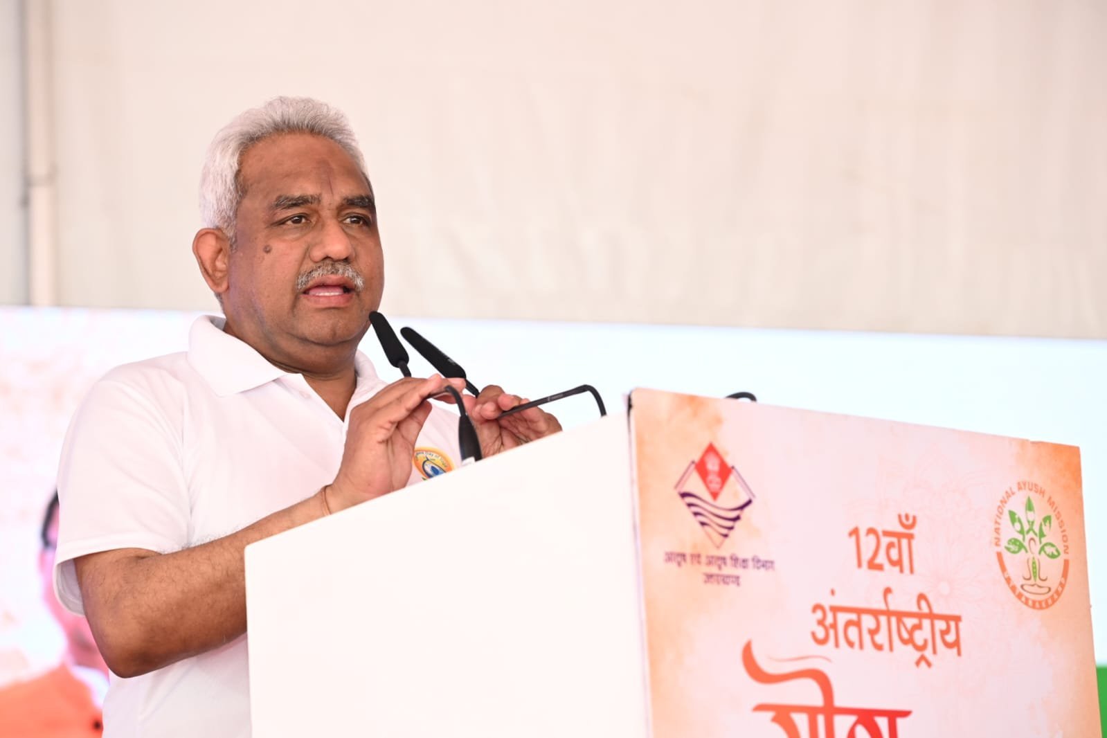 योग स्वास्थ्य शरीर के लिए अत्यंत आवश्यक है:आयुष मंत्री मदन कौशिक