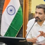 विकास योजनाओं एवं सीएम घोषणाओं की समीक्षा बैठक में डीएम ने दिए कार्यों में तेजी लाने के निर्देश