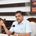 विशेष गहन पुनरीक्षण कार्यक्रम के सफल क्रियान्वयन हेतु अपर जिलाधिकारी प्रशासन के अध्यक्षता में बैठक आयोजित