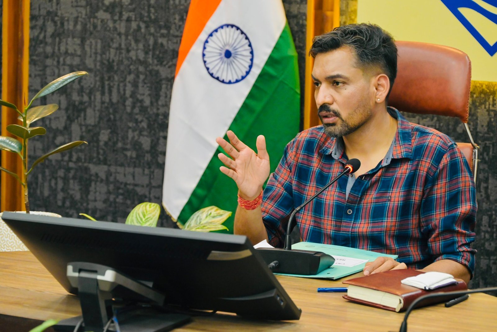 एसआईआर-2026 अभियान में देहरादून ने हासिल की बड़ी प्रगति, 100% गणना प्रपत्र वितरण एवं 86.34 % डिजिटाइजेशन पूर्ण