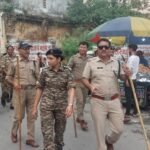 कांवड मेला के दृष्टिगत पैरामिलिट्री फोर्स/ पीएसी के साथ कनखल क्षेत्र में निकाला गया एरिया डोमिनेशन /फ्लैग मार्च