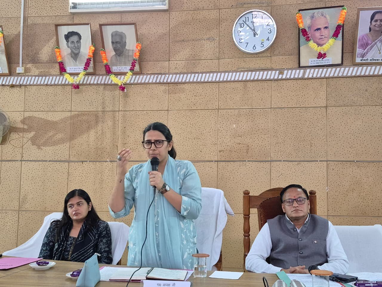 जनपद के समग्र विकास के लिए करें कार्य : जिला पंचायत अध्यक्ष इशिता सजवाण