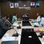 जिलाधिकारी ने ली जिला सहकारी विकास समिति की बैठक