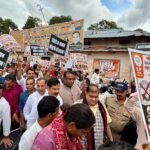 बीजेपी के हजारों कार्यकर्ताओं जनप्रतिनिधियों ने अपना विरोध प्रदर्शन करते हुए प्रदेश कांग्रेस भवन का घेराव किया