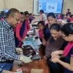 मलेरिया नियंत्रण एवं स्लाइड निर्माण हेतु स्वास्थ्य कार्यकर्ताओं को दिया गया प्रशिक्षण