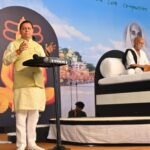 मुख्यमंत्री पुष्कर सिंह धामी ने श्रीराम कथा के समापन समारोह में लिया भाग