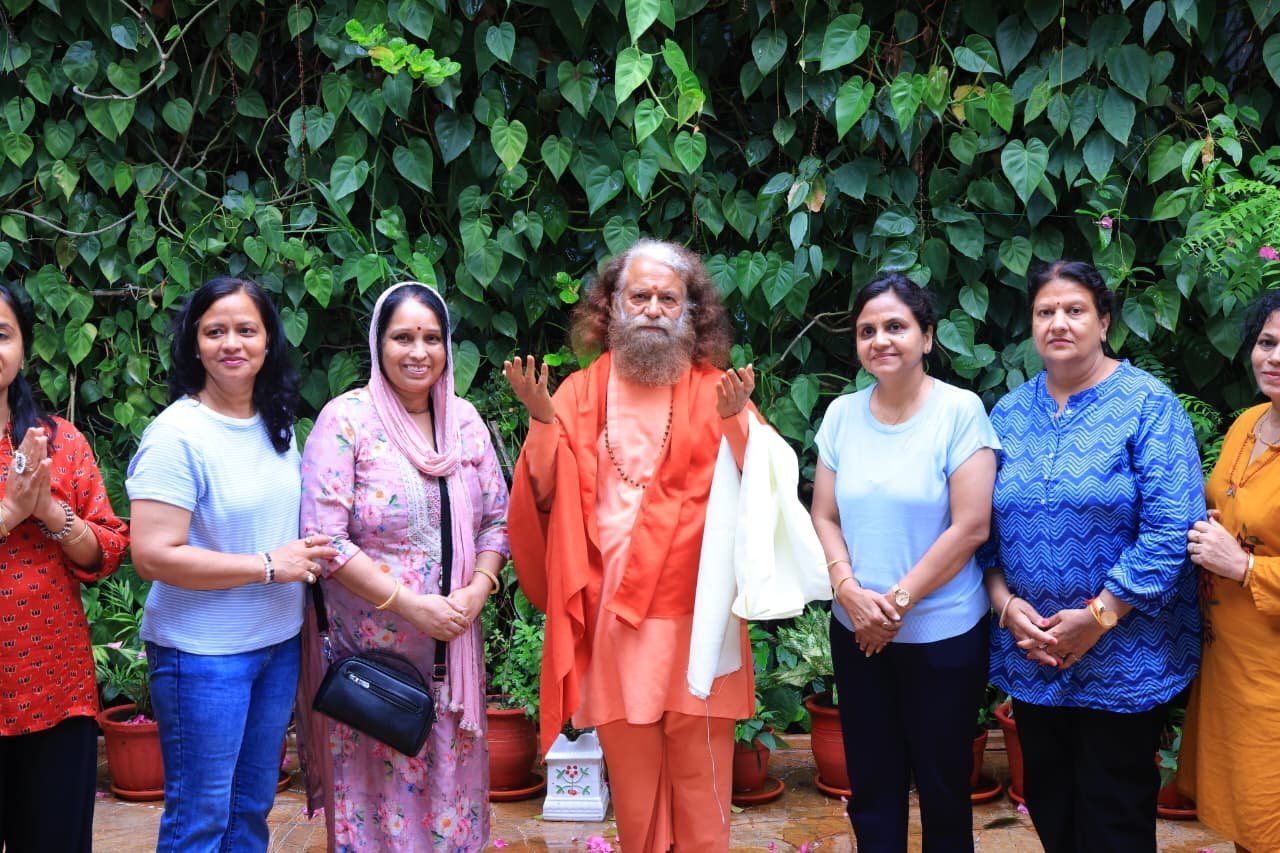 विश्व प्लास्टिक बैग मुक्त दिवस पर पूज्य स्वामी चिदानन्द सरस्वती जी महाराज का वैश्विक आह्वान कपड़े के थैले का करे उपयोग