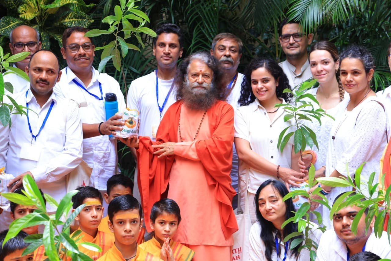 वेदान्त योग कोर्स का दिव्य शुभारम्भ