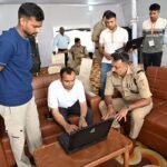 जिलाधिकारी मयूर दीक्षित एवं वरिष्ठ पुलिस अधीक्षक नवनीत सिंह भुल्लर ने बैरागी कैंप पार्किंग एवं कंट्रोल रूम का निरीक्षण कर व्यवस्थाओं का लिया जायजा