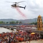 हरकी पैड़ी में शिवभक्तों का पुष्पवर्षा से हुआ भव्य स्वागत