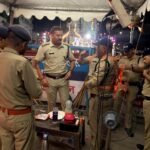रात्रि ड्यूटी में तैनात पुलिसकर्मियों को रिफ्लेक्टिव टेप जैकेट निभा रही अहम भूमिका