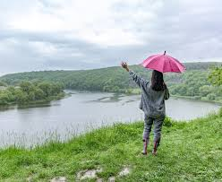 अगले 03 घंटों में उत्तराखण्ड के कई जनपदों में  भारी वर्षा/वर्षा के तीव्र से अति तीव्र दौर होने की सम्भावना