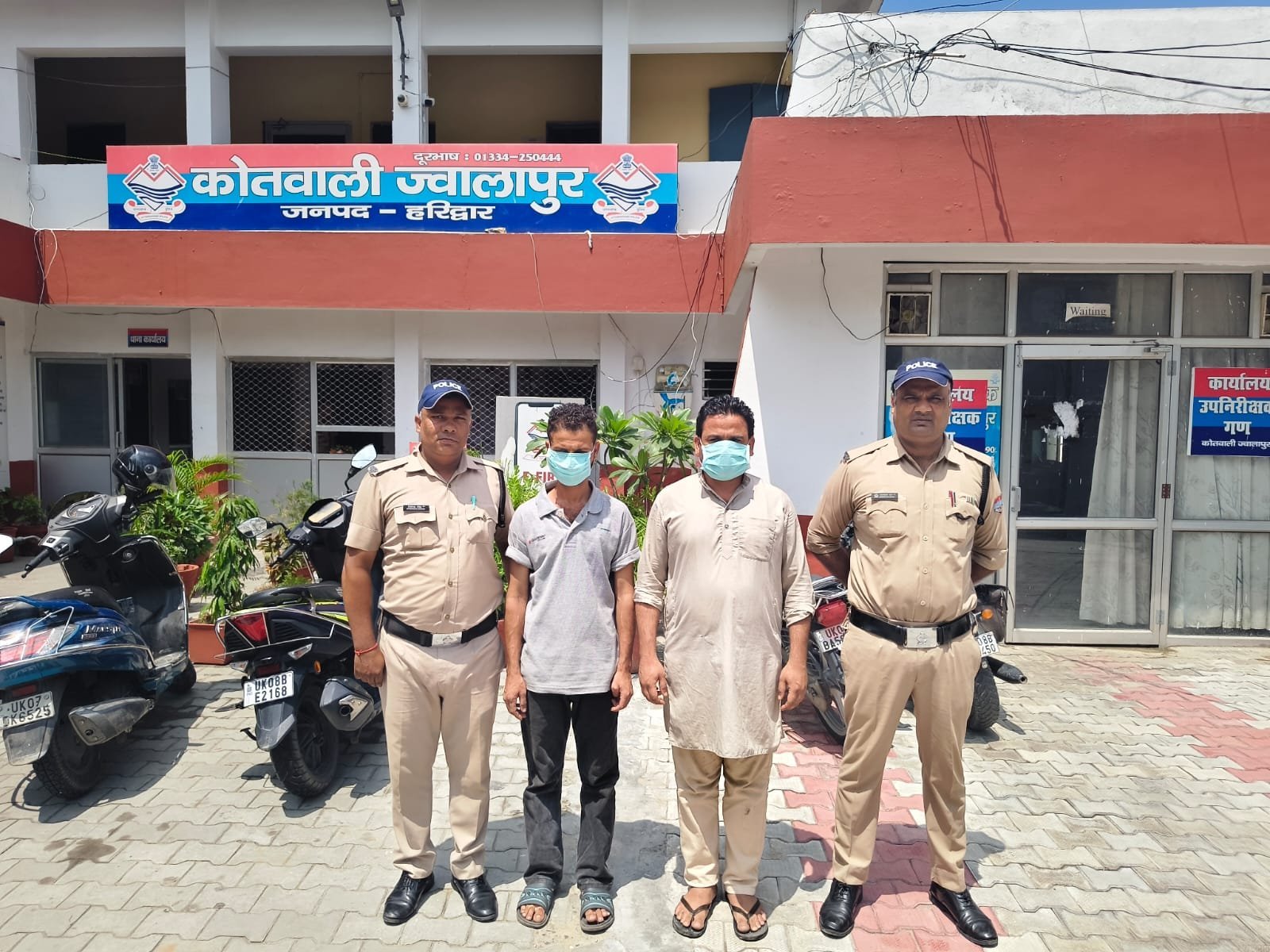 ऑपरेशन प्रहार के तहत मा0न्यायालय द्वारा जारी वारंट की तामील में 02 वारंटी गिरफ्तार