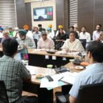 जिले में धान खरीद की प्रक्रिया को पारदर्शी और सुगम बनाने के लिए जिला प्रशासन ने युद्ध स्तर पर तैयारियां शुरू