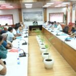 डीएम टिहरी ने राफ्टिंग प्रबंधन समिति की बैठक ली