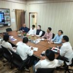 धामी सरकार का विकास पर फोकस, मास्टर प्लान से अवैध निर्माण तक सचिव आवास ने की समीक्षा