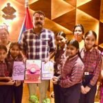 नन्ही छात्राओं ने बांधा रक्षासूत्र, कप्तान नवनीत सिंह ने दिया रक्षा का वचन