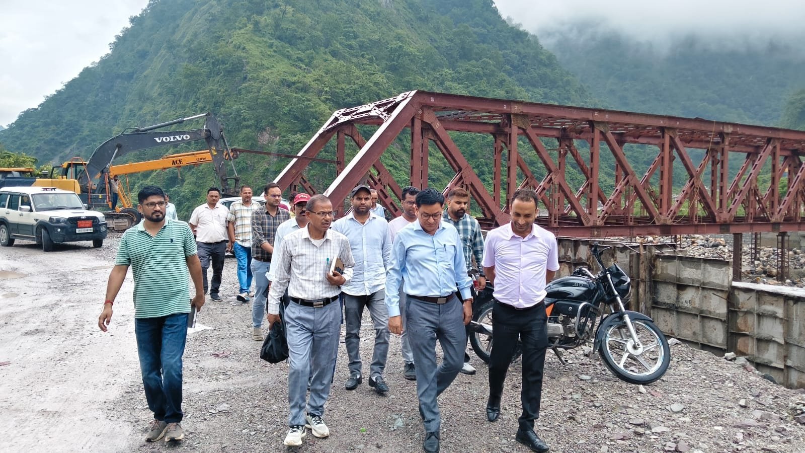 निर्माणाधीन सौंग बांध परियोजना का एडीएम ने किया निरीक्षण, पुनर्वास एवं मुआवजा वितरण में तेजी लाने के दिए निर्देश