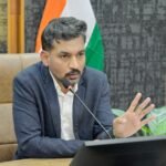 मतदाता पुनरीक्षण को लेकर राजनीतिक दलों के साथ डीएम की अहम बैठक