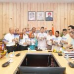 मुख्यमंत्री ने उत्तराखण्ड क्षत्रिय कल्याण समिति की वेबसाइट एवं क्षत्रिय जागरण स्मारिका का किया विमोचन