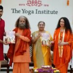 योग परंपरा, गुरु-शिष्य परंपरा और सेवा के पावन भाव को आगे बढ़ाने की दिशा में द योग इंस्टीट्यूट, मुंबई में अत्यंत प्रेरणादायी एवं भावपूर्ण संध्या का आयोजन