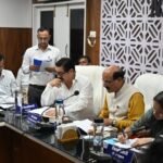 नई टिहरी के मेडिकल स्टोर्स का संयुक्त टीम ने किया औचक निरीक्षण