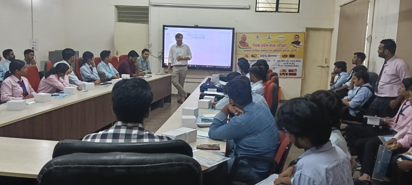 पॉलिटेक्निक कॉलेज सिडकुल में उद्यमिता विकास प्रशिक्षण कार्यक्रम आयोजित