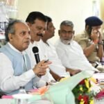लक्सर में आपदा प्रबंधन समीक्षा बैठक सम्पन्न, उपाध्यक्ष विनय रुहेला ने राहत एवं पुनर्वास कार्यों में तेजी लाने के दिए निर्देश